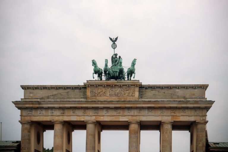 Brandenburg Gate Berlin: Visiting Tips, Safety & Entry Rules