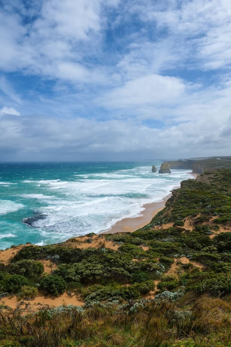 Great Ocean Road Drive: Route, Twelve Apostles, History and Best Time to Go