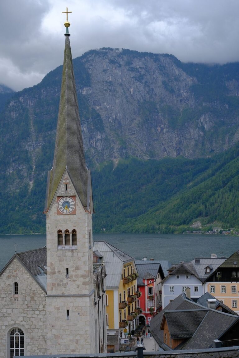 Hallstatt Day Trip & Salzkammergut Region Guide