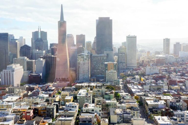 Jaipur Travel Guide: The Pink City, Amber Fort and Where to Base Yourself