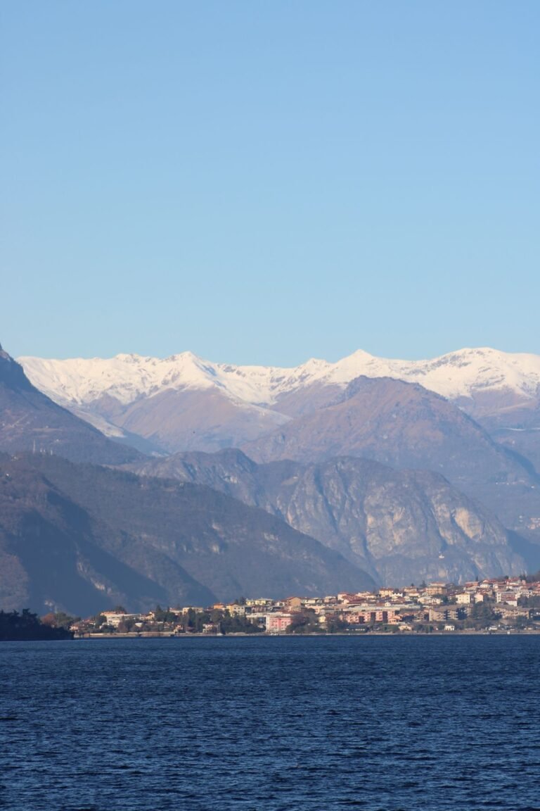Lake Como Travel Guide: Getting There, Ferries and Where to Stay