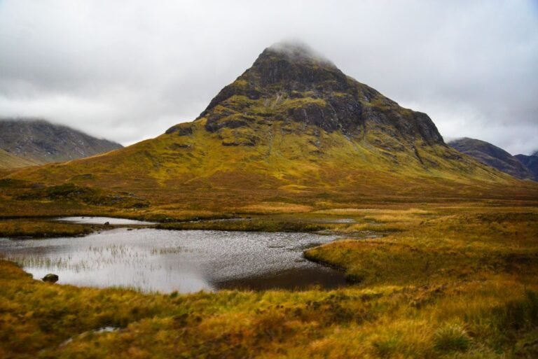 Scottish Highlands Road Trip: How to Get There, Where to Stay and What to Drive