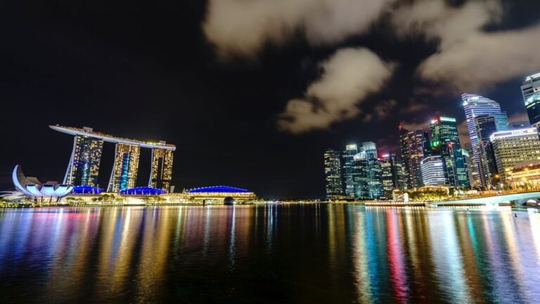 Singapore Travel Guide: Marina Bay, Hawker Food and Where to Stay