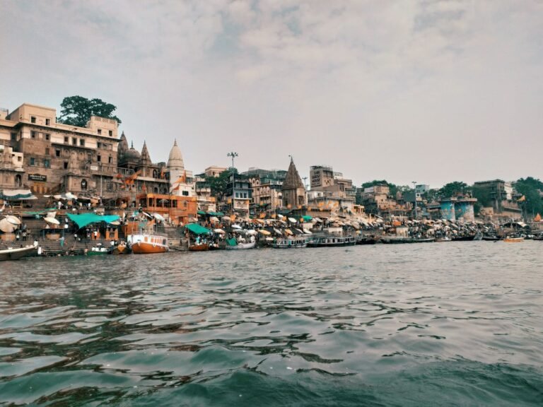 Varanasi Travel Guide: Visas, Safety, Etiquette and Packing